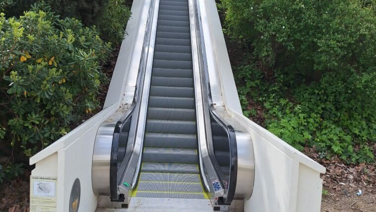 Escalera mecánica SKYLIFT HEAVY para estaciones de metro y tren